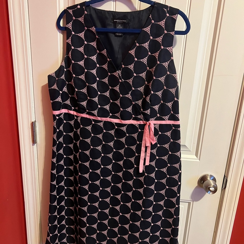 Straight stylish midi navy & pink v neck dress with zipper